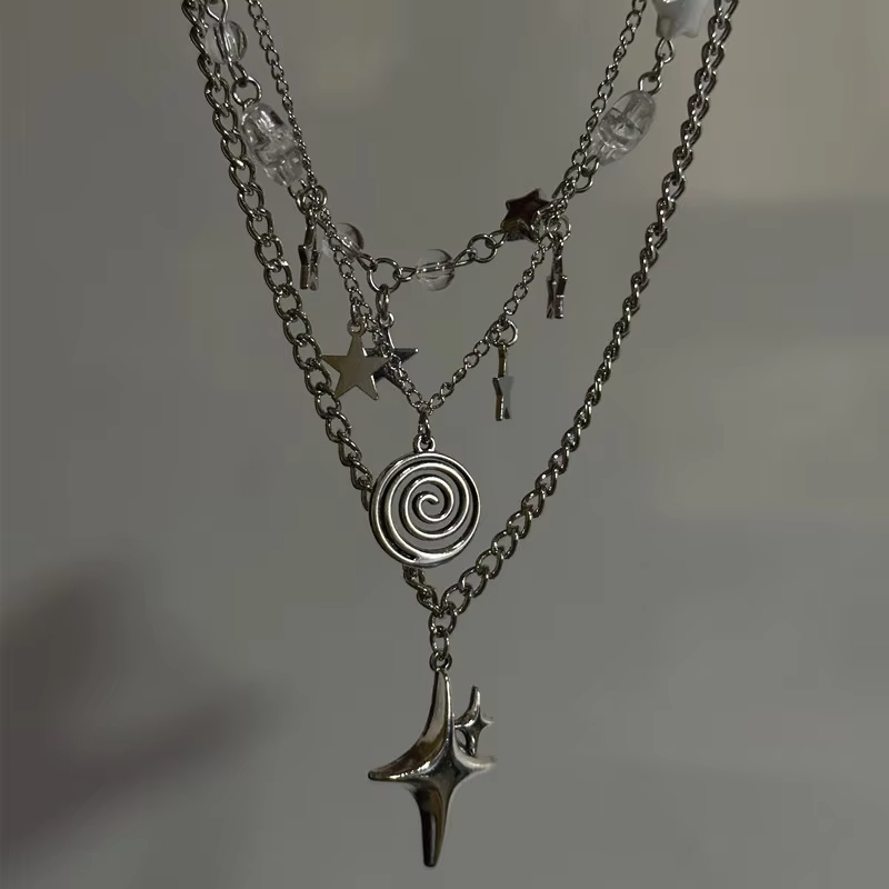 Layered Pendant Necklace Aesthetic - Многослойное ожерелье с подвеской в виде