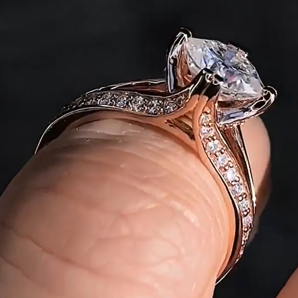 Изготовленное на заказ твердое – обзор и цена Moissanite Engagement Ring 1 Carat